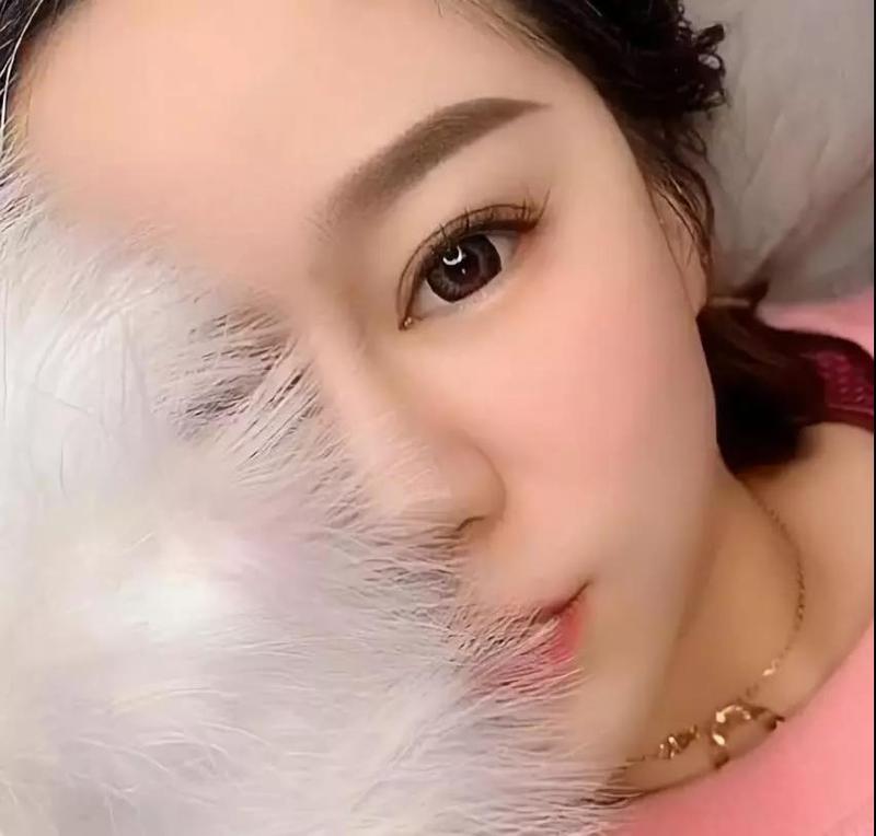 纹绣营销:朋友圈的"眉毛",真的越晒越夸张了.